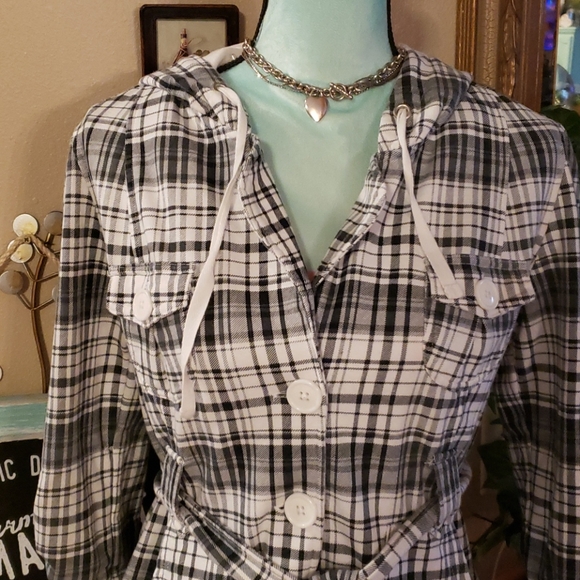 Vanity Jacket Size Medium - Picture 2 of 6